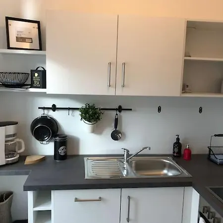 Gruenderzeitwohnung In Beliebter Suedvorstadt Appartamento