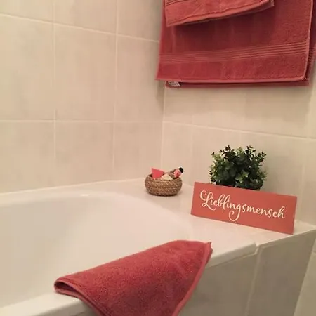 Gruenderzeitwohnung In Beliebter Suedvorstadt * Leipzig